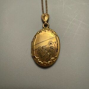 Antique Bliss Brothers 10kt gold filled locket great condition